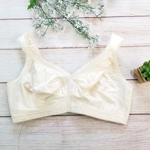 Playtex 42C Beige 18 Hour Comfort Strap Bra P4693